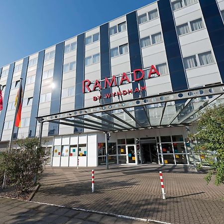 Ramada By Wyndham Hannover Messe Латцен Экстерьер фото