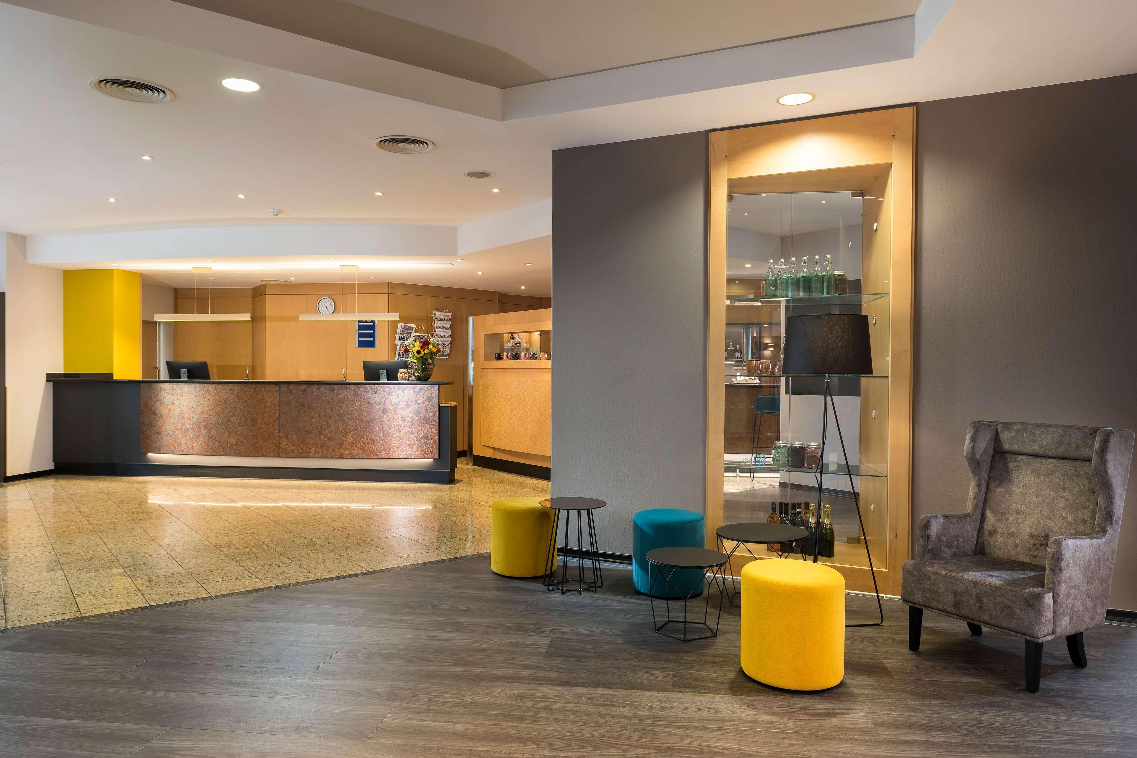 Ramada By Wyndham Hannover Messe Латцен Экстерьер фото