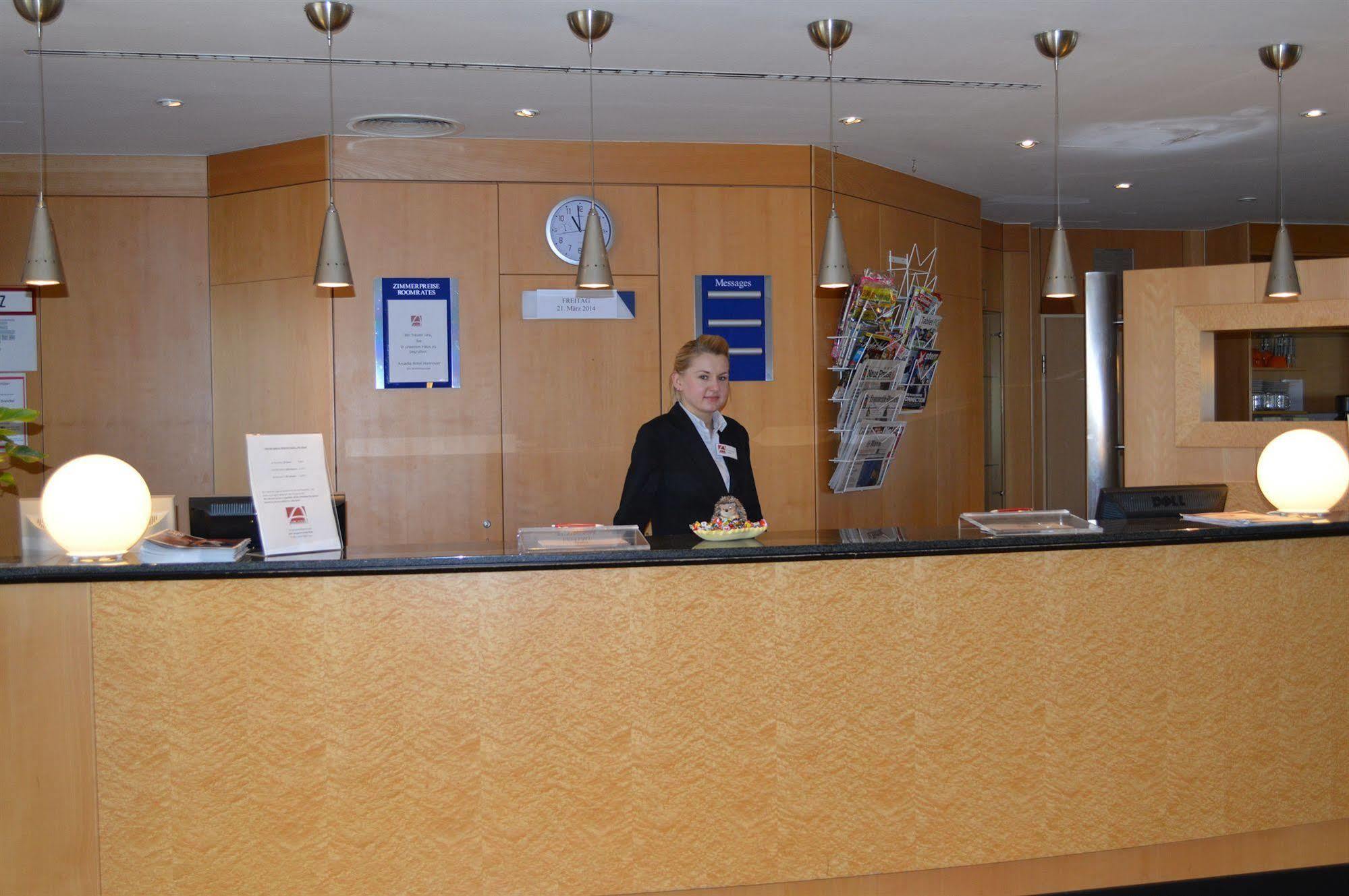 Ramada By Wyndham Hannover Messe Латцен Экстерьер фото